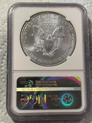 NGC CERTIFIED 2015 MS69 SILVER EAGLE DOLLAR AS PICTURED. FREE DOMESTIC SHIPPING.