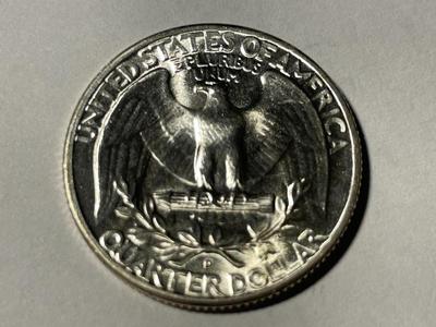 1947-D CHOICE BRILLIANT UNCIRCULATED CONDITION WASHINGTON SILVER QUARTER AS PICTURED. FREE DOMESTIC SHIPPING.