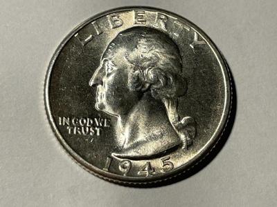 1945-D CHOICE BRILLIANT UNCIRCULATED CONDITION WASHINGTON SILVER QUARTER AS PICTURED. FREE DOMESTIC SHIPPING.