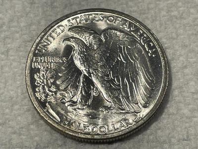 (COIN-5) 1946-S CHOICE BU FROM AN ORIGINAL ROLL WALKING LIBERTY SILVER HALF DOLLAR. FREE DOMESTIC SHIPPING.