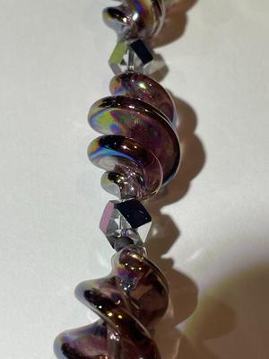 Vintage 18-20" Adjustable Aurora Borealis Style Fancy Bead Fashion Necklace in VG Preowned Condition as Pic'd.