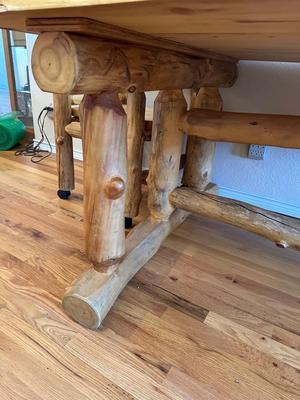 GORGEOUS PINE LOG SLAB DINING TABLE W/2 CAPTAIN, 2 ARMLESS CHAIRS