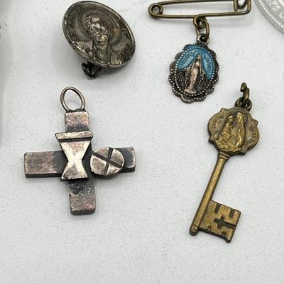 LOT 161J: Collection of Religious Items - Rosaries and More