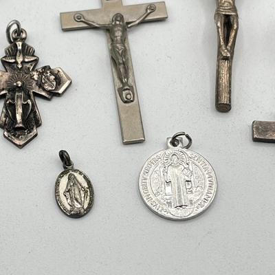 LOT 161J: Collection of Religious Items - Rosaries and More