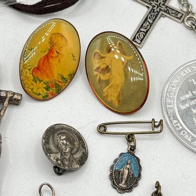 LOT 161J: Collection of Religious Items - Rosaries and More