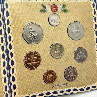 LOT 169J: Five United Kingdom Brilliant Uncirculated Coin Sets - 1984, 1986, 1989-'91