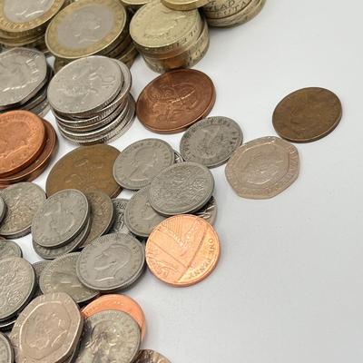 LOT 174J: British Currency Collection