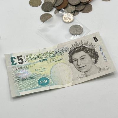 LOT 174J: British Currency Collection