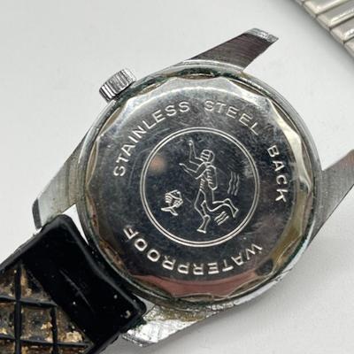 LOT 175J: Big Watch / Watch Part Lot for Parts or Repair - LeJour 17-Jewel Diving Watch, Waltham Pocket Watches and More