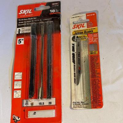 Skil 16” Scroll Saw on 29” Tool Stand (B2-ES)