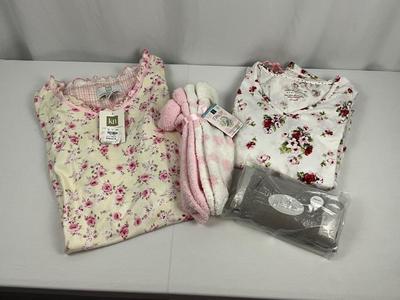 Lot I 313 Karen Newburges Nightgown Pajamas Silk Pillowcases Pink Paisley Throw Blanket