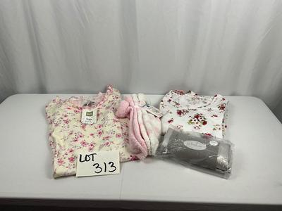 Lot I 313 Karen Newburges Nightgown Pajamas Silk Pillowcases Pink Paisley Throw Blanket
