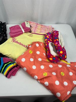 Lot I 314 Nightgowns Slippers and Socks