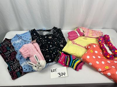 Lot I 314 Nightgowns Slippers and Socks