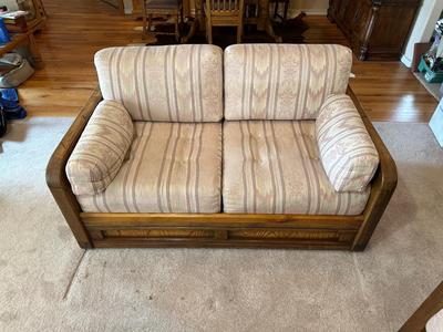 QUALITY LOVESEAT IN GREAT CONDITION