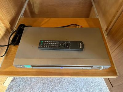 VIZIO 47” LCD/LED TV AND SONY CD/DVD PLAYER W/REMOTES