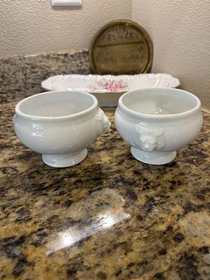 Vintage bowls and a drawer pull