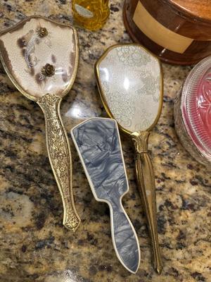 Vintage Beauty Items