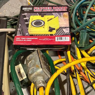 Extension Cords, Power Strips and Timers (B2-ES)