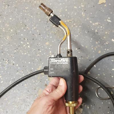 Welding Tanks, Torches and Welding Helmet (B3-KD)