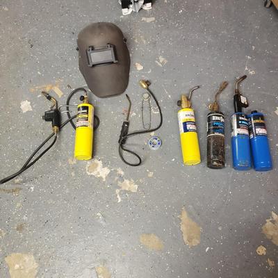 Welding Tanks, Torches and Welding Helmet (B3-KD)