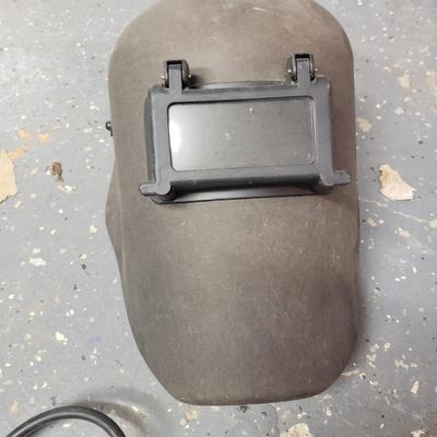 Welding Tanks, Torches and Welding Helmet (B3-KD)