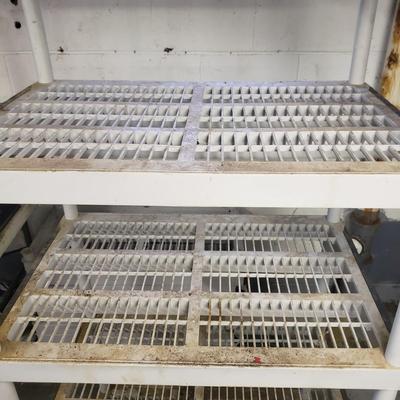 Three Keter Plastic Shelves (B1-KD)