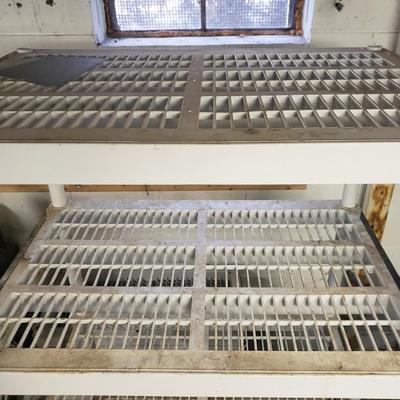 Three Keter Plastic Shelves (B1-KD)