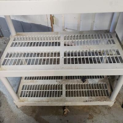 Three Keter Plastic Shelves (B1-KD)