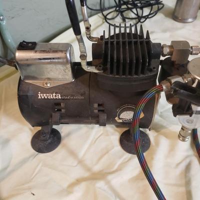 Iwata Air Brush and More (B4-KD)