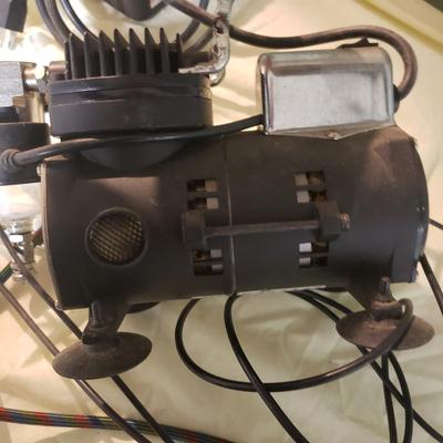 Iwata Air Brush and More (B4-KD)