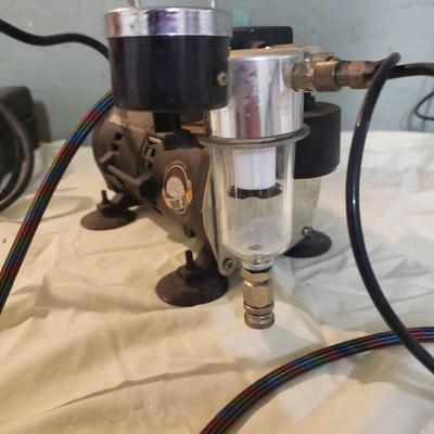 Iwata Air Brush and More (B4-KD)