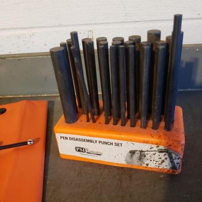 Woodworking Tools: Groz Calipers, Kobalt Chisels and More (B2-KD)