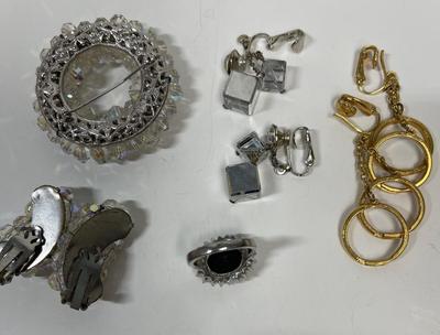 Fashion Jewelry Lot Costume - Broach, earrings, ring