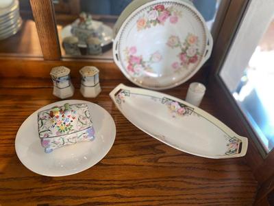 A VARIETY OF ANTIQUE CHINA BY DIFFERENT MAKERS