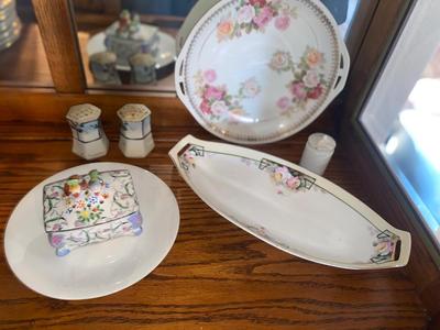 A VARIETY OF ANTIQUE CHINA BY DIFFERENT MAKERS