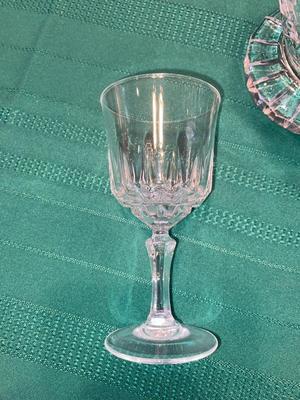 BEAUTIFUL LEAD CRYSTAL PITCHER, WINE GLASSES AND ETCHED JUICE GLASSES