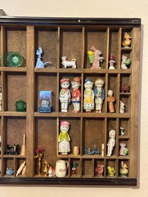 PRINTERS DRAWER SHADOW BOX WITH SOME GREAT TRINKETS AND MINIATURE TREASURES