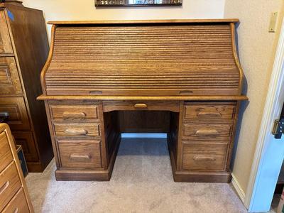 BEAUTIFUL WOOD ROLLTOP DESK
