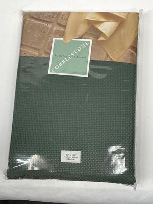 Cobblestone textured tablecloth sage green rectangular 60“ x 120“ NEW