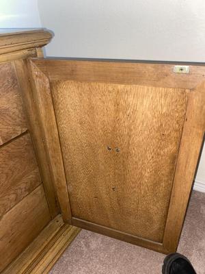 TOUR NAVACA By STANLEY 6 DRAWER DRESSER WITH 2 MIRRORS