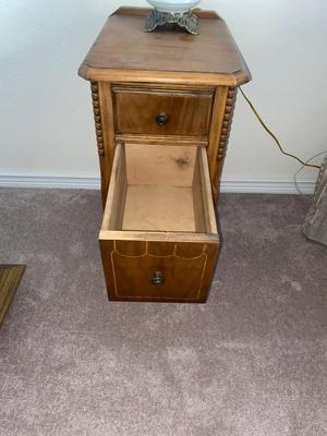 ANTIQUE 2 DRAWER NIGHT STAND AND GLASS GLOBE LAMP (1of2)