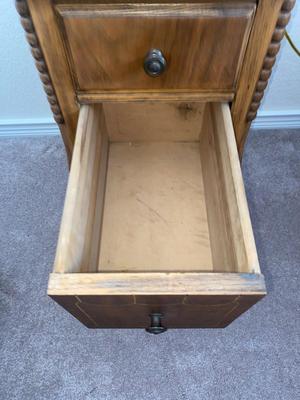 ANTIQUE 2 DRAWER NIGHT STAND AND GLASS GLOBE LAMP (1of2)