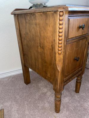 ANTIQUE 2 DRAWER NIGHT STAND AND GLASS GLOBE LAMP (2of2)