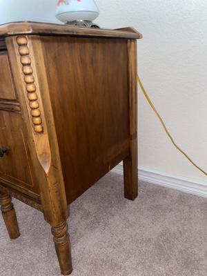 ANTIQUE 2 DRAWER NIGHT STAND AND GLASS GLOBE LAMP (2of2)