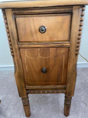 ANTIQUE 2 DRAWER NIGHT STAND AND GLASS GLOBE LAMP (2of2)