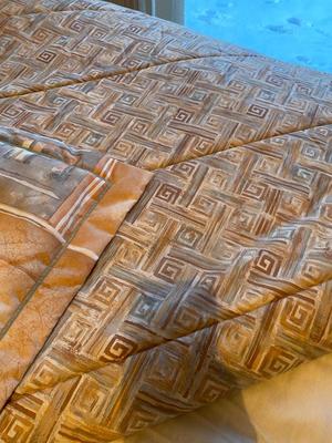QUEEN BED COMFORTER SET WITH ELECTRIC HEATED MATTRESS PAD AND REGULAR MATTRESS PAD