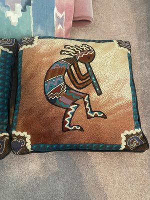 VELLUX BLANKET AND ACCENT PILLOWS