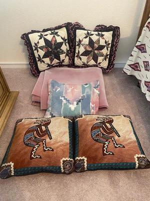 VELLUX BLANKET AND ACCENT PILLOWS