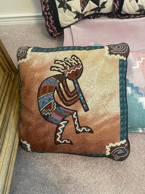 VELLUX BLANKET AND ACCENT PILLOWS